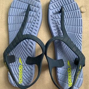 Speedo Flip Flop Water Shoes Size 9